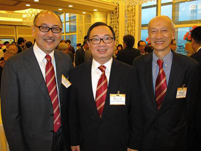 由左至右:司徒杰先生,中总常务会董、当选立法会议员廖长江先生,中总当然会董黄庆年先生。
