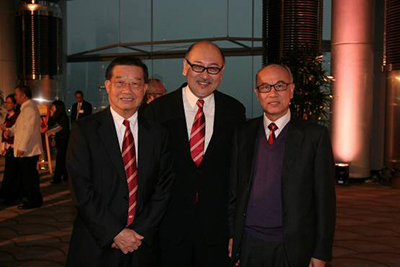由左至右:常务会董黄守正先生,艺术文化委员会主席司徒杰先生、联合出版(集团)有限公司副董事长及总裁陈万雄先生。