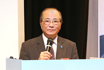 香港特区政府教育局局长吴克俭现场致辞